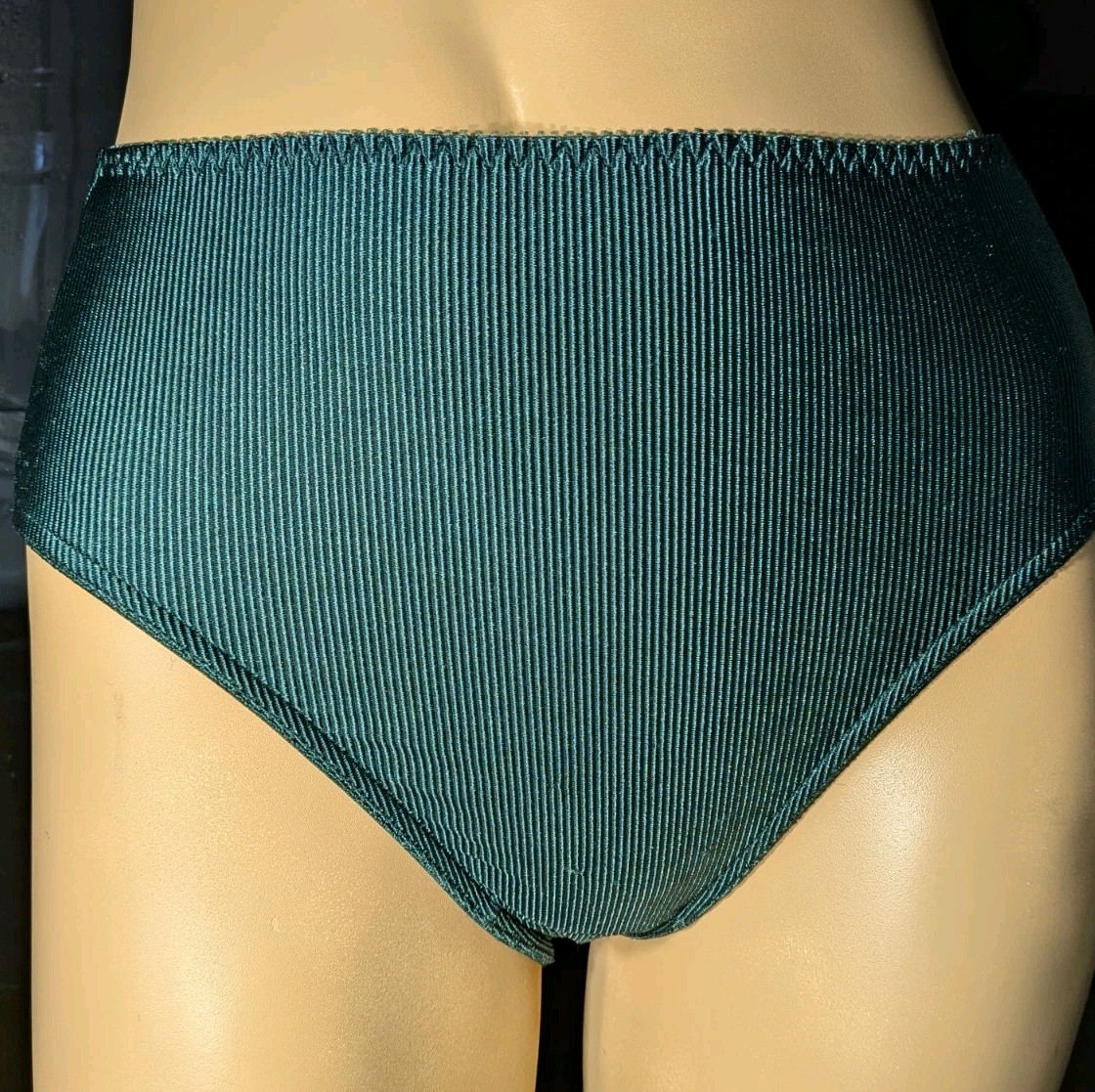 Vintage Vassarette Ribbed Satin Panties Green High-Waisted Size 6 Style 14-177