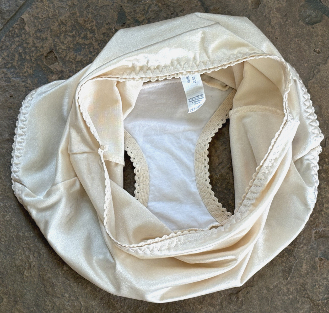 HANES HER WAY Large Ivory Light Control Problem Solved Satin Panties Vintage
