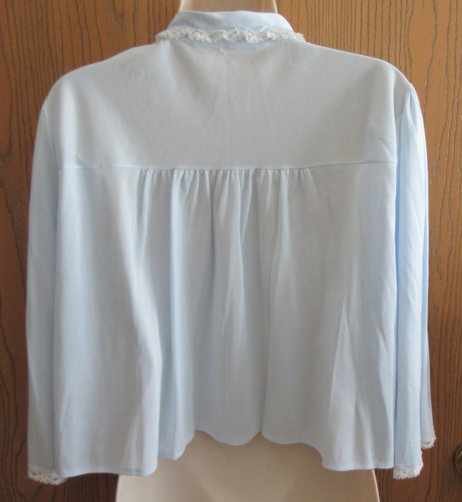 1960&rsquo;s BED JACKET PHILMAID BLUE nylon LACE RUFFLE size LARGE 40/42 USA
