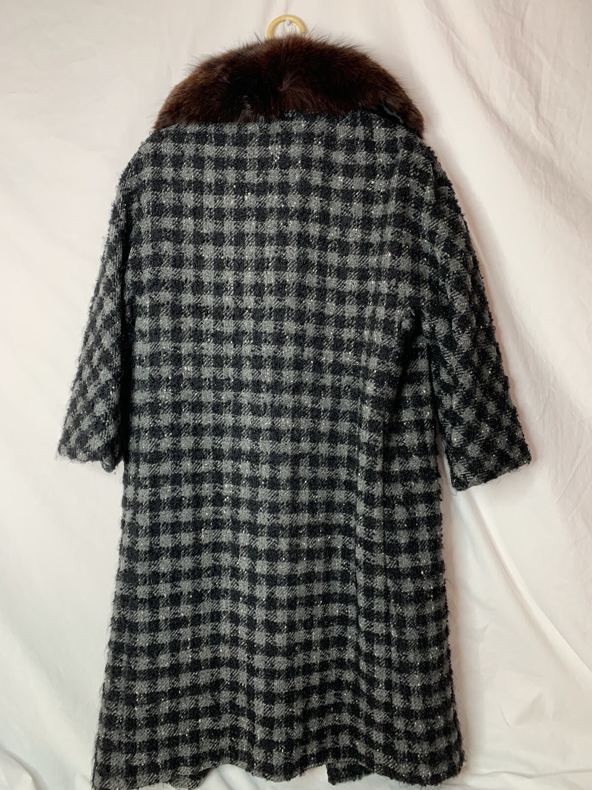 vintage 50s/60s long heavy coat, faux fur collar, no size tag see measurements