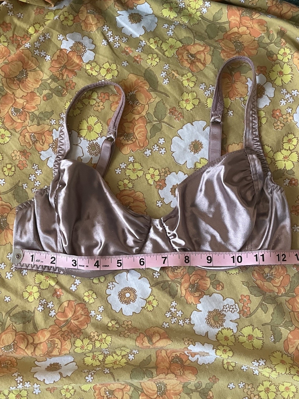 Vintage Olga Second Skin Tailored Body satin Stretch Bra Taupe 36B Style 33015