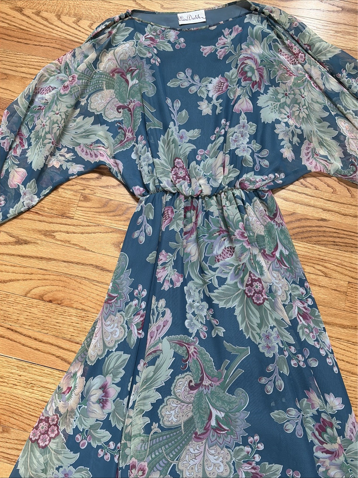 Vintage Bundle Lot Of 3 Women&rsquo;s Clothing 1960s 70s Dress Tops Skirts Flare