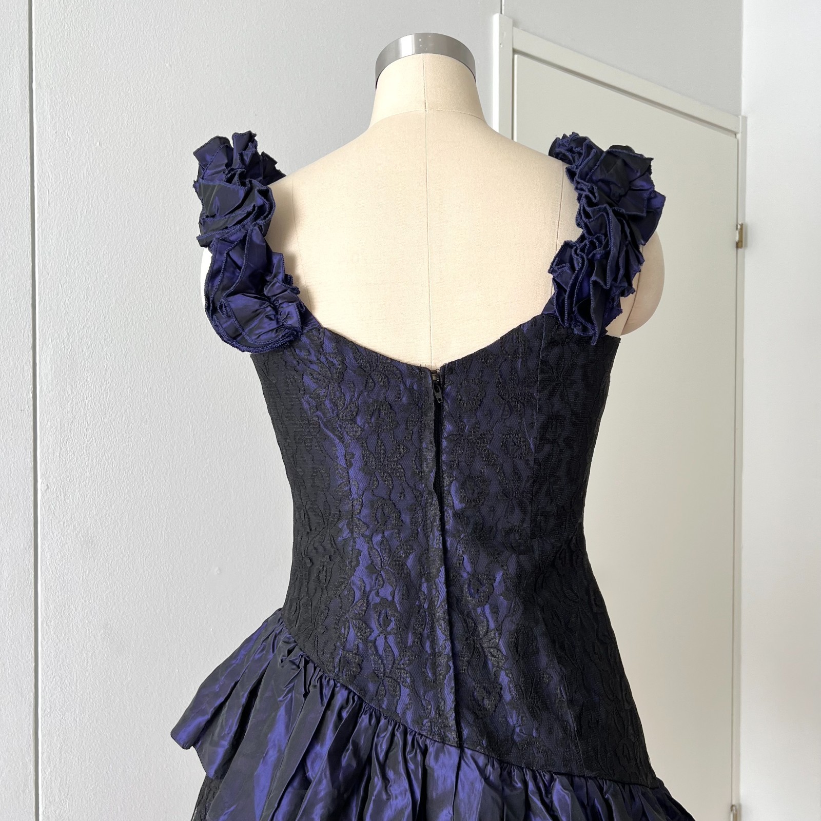 1980s Asymmetrical Tiered Whimsygoth Cocktail Prom Party Dress Aline Midi Retro