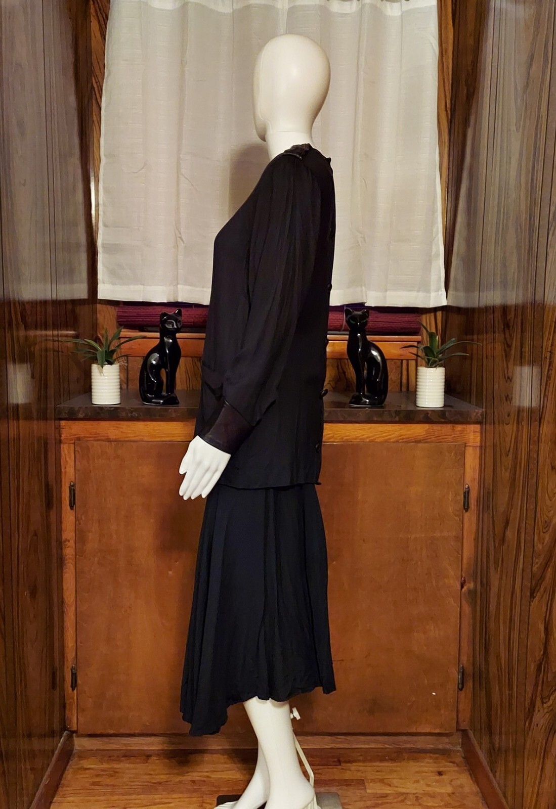 Vintage 80&rsquo;s D&rsquo;Albert Ltd. Button Back Tunic And Skirt Set Size 5-6 Made In USA