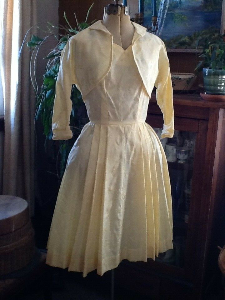 Vintage 1950&rsquo;s Beautiful Seamstress made Unworn DRESS & Jacket 34-23-44