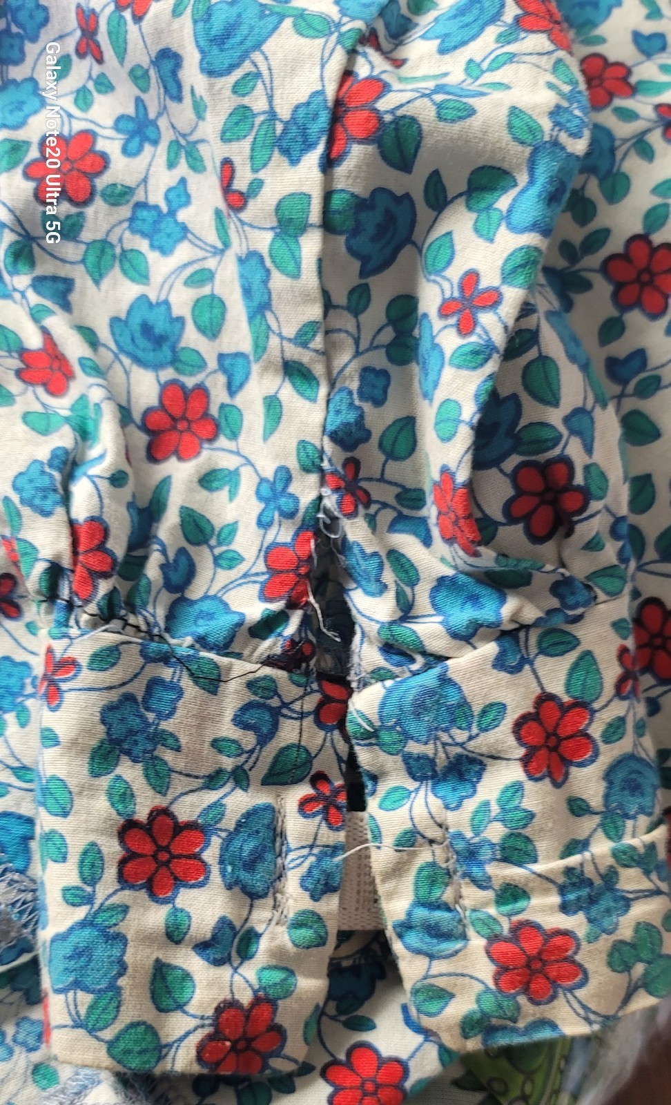 Vintage 1960&rsquo;s – 1970&rsquo;s Summer Floral, Long Sleeved, Hippie, Prairie Med/Lg.