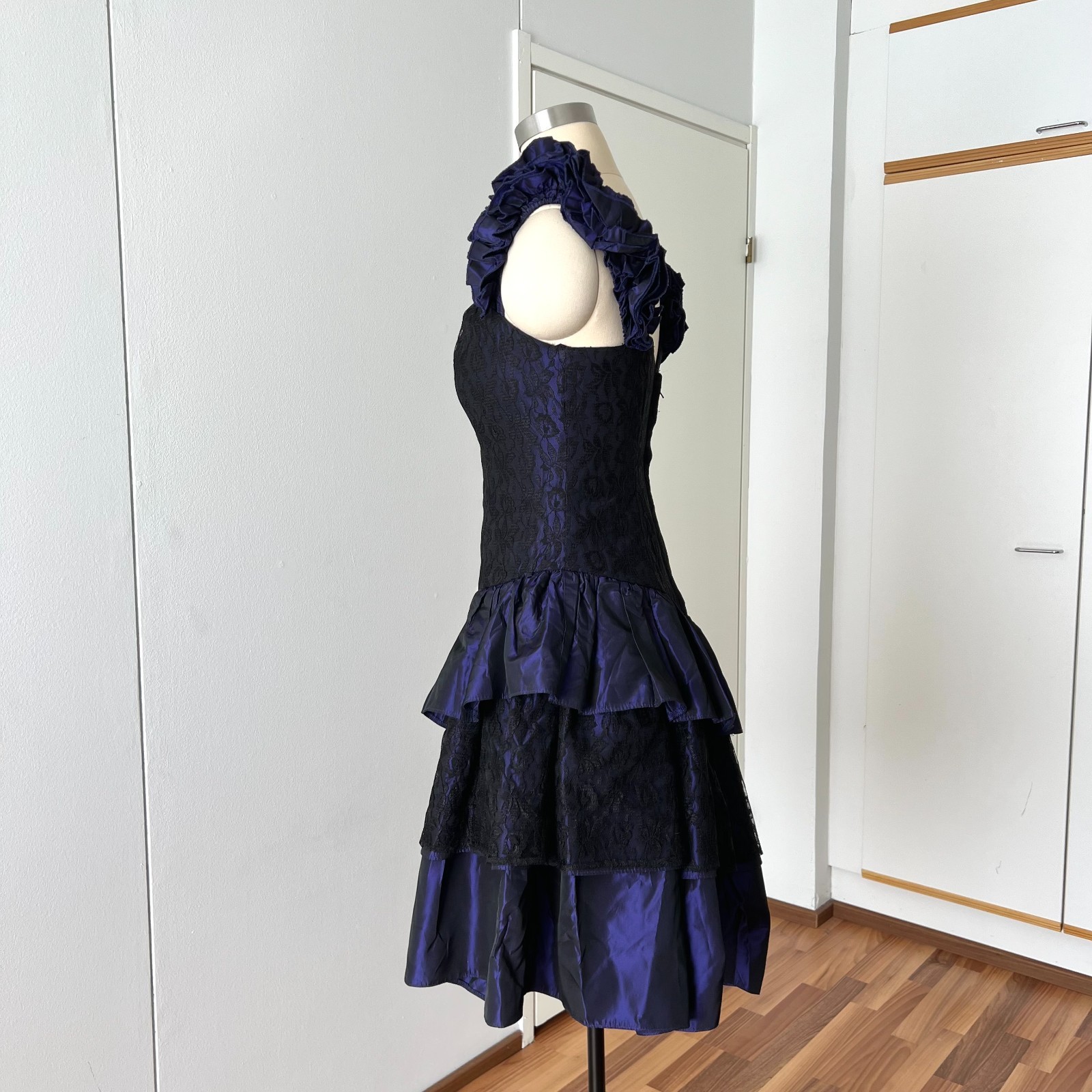 1980s Asymmetrical Tiered Whimsygoth Cocktail Prom Party Dress Aline Midi Retro