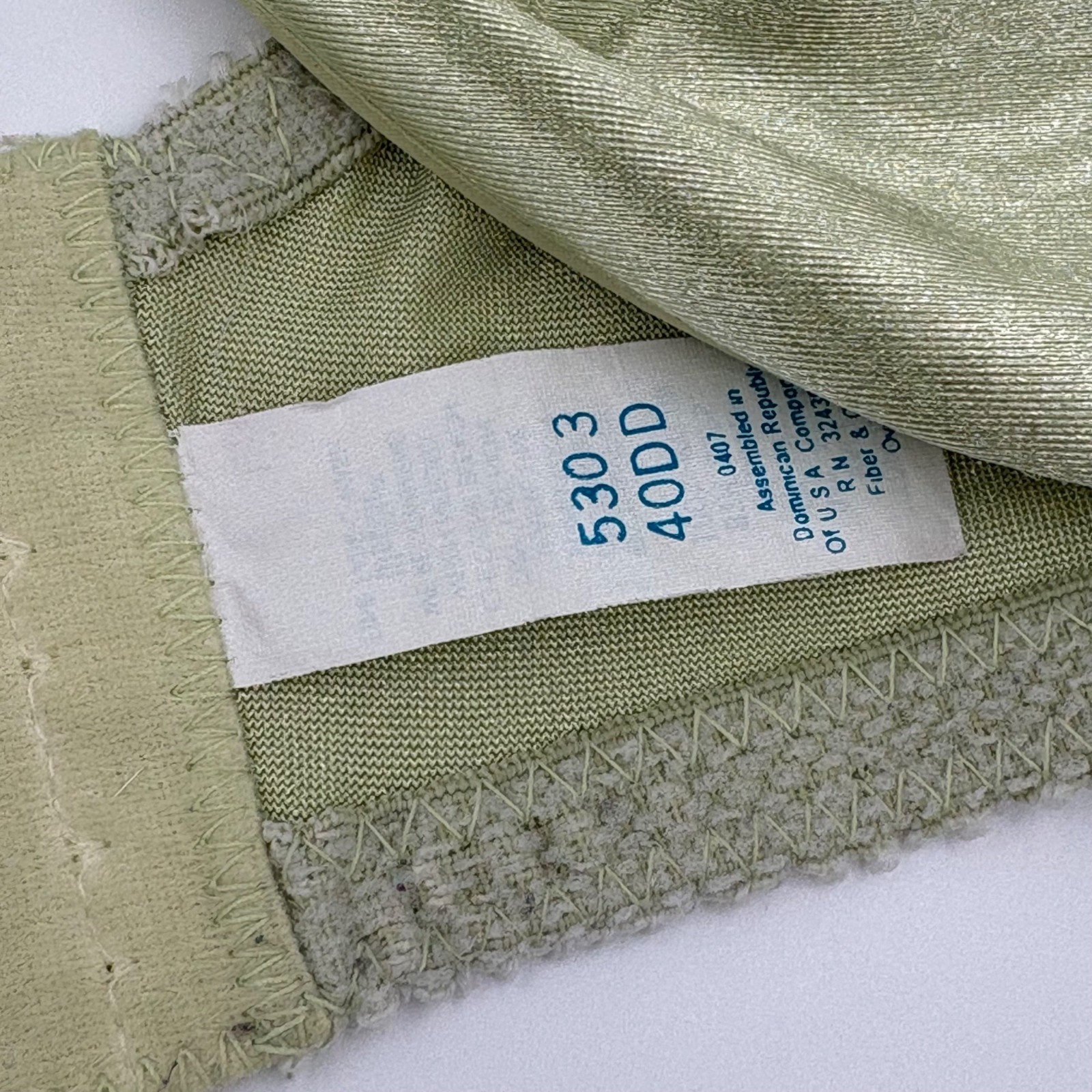Vintage Second Skin Satin Full Figure Wire-Free Satin Bra 40DD Pastel Green