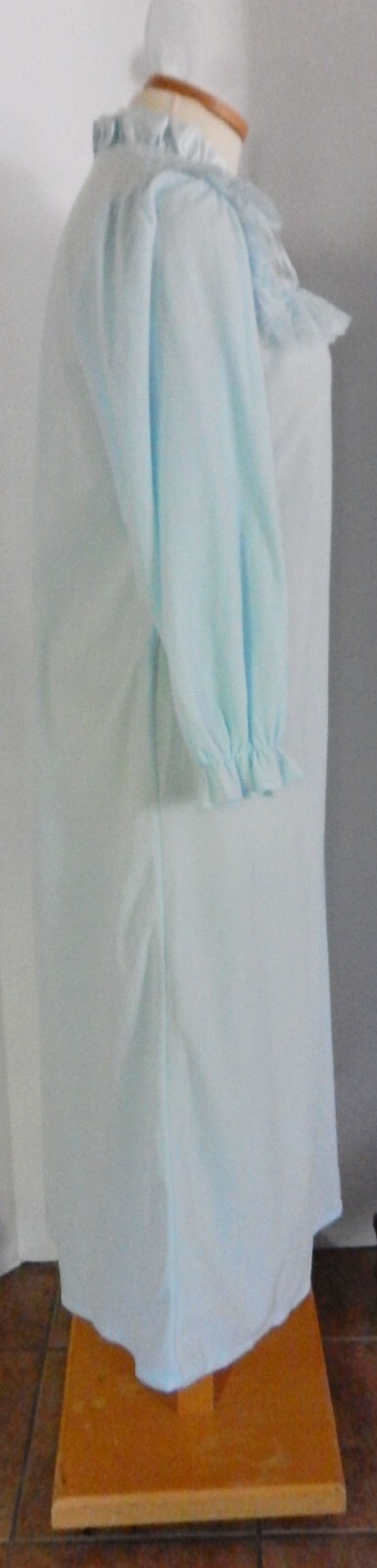 Vintage Gilligan O’Malley Blue Long NightGown with Ruffled Lace USA Size L16/18