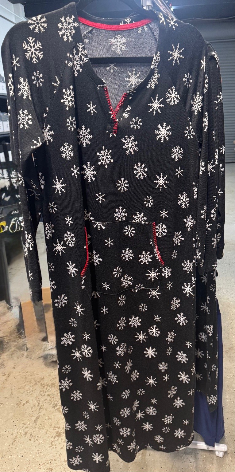 DA3290 COMFORT CODE by Cuddl Duds Sleepshirt Dress XS Black Snowflake Holiday