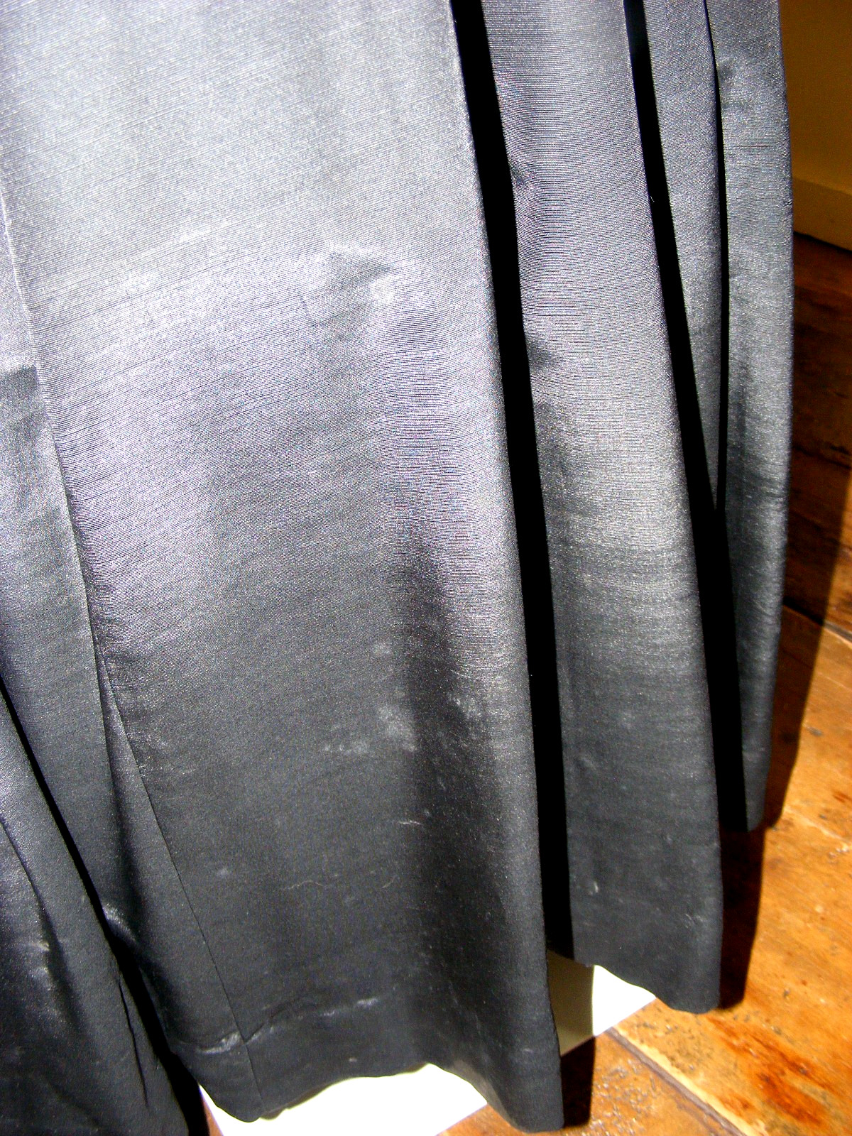 1910 MOURNING DRESS 2PC BLACK FAILLE FRANCAISE FLAT PLEAT SKIRT SLIM SILHOUETTE