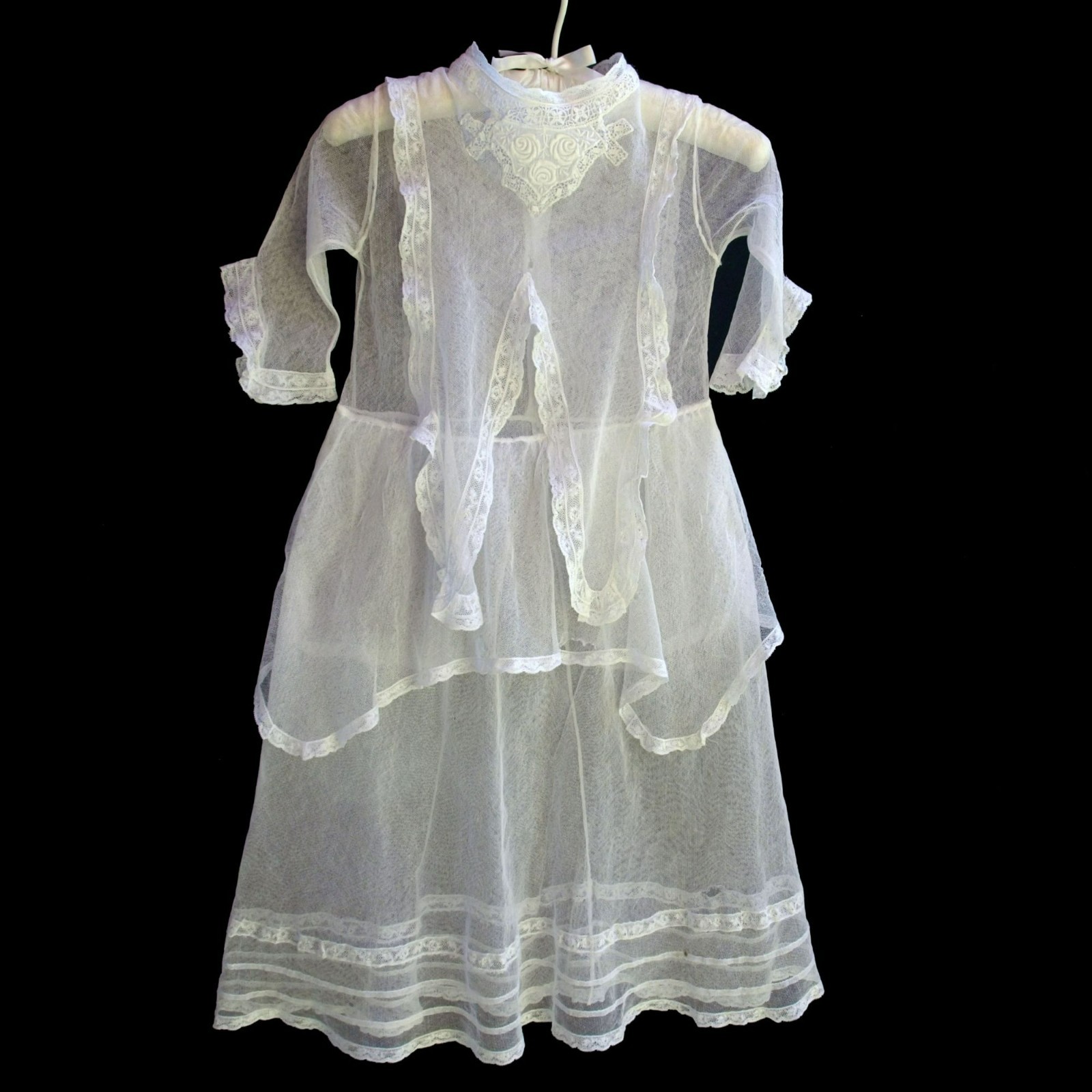 Edwardian White Embroidered Sheer Net Lace Dress Young Woman Girl 25&Prime; Waist 36.5