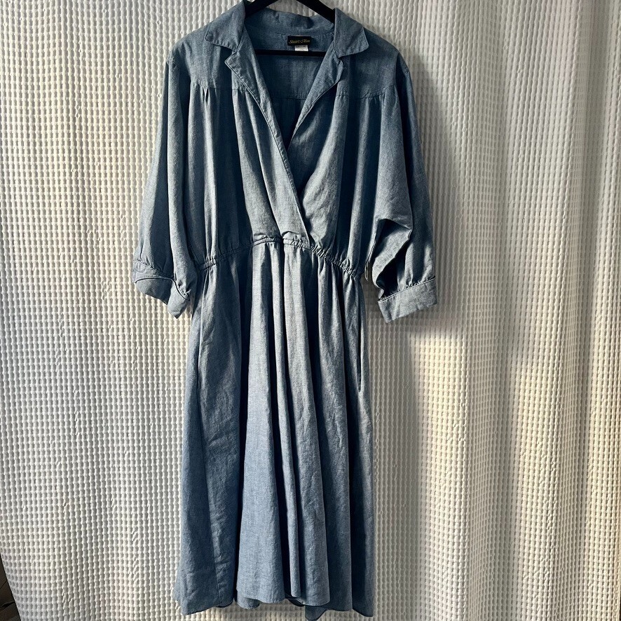 Vintage Stuart Alan V-neck chambray dress