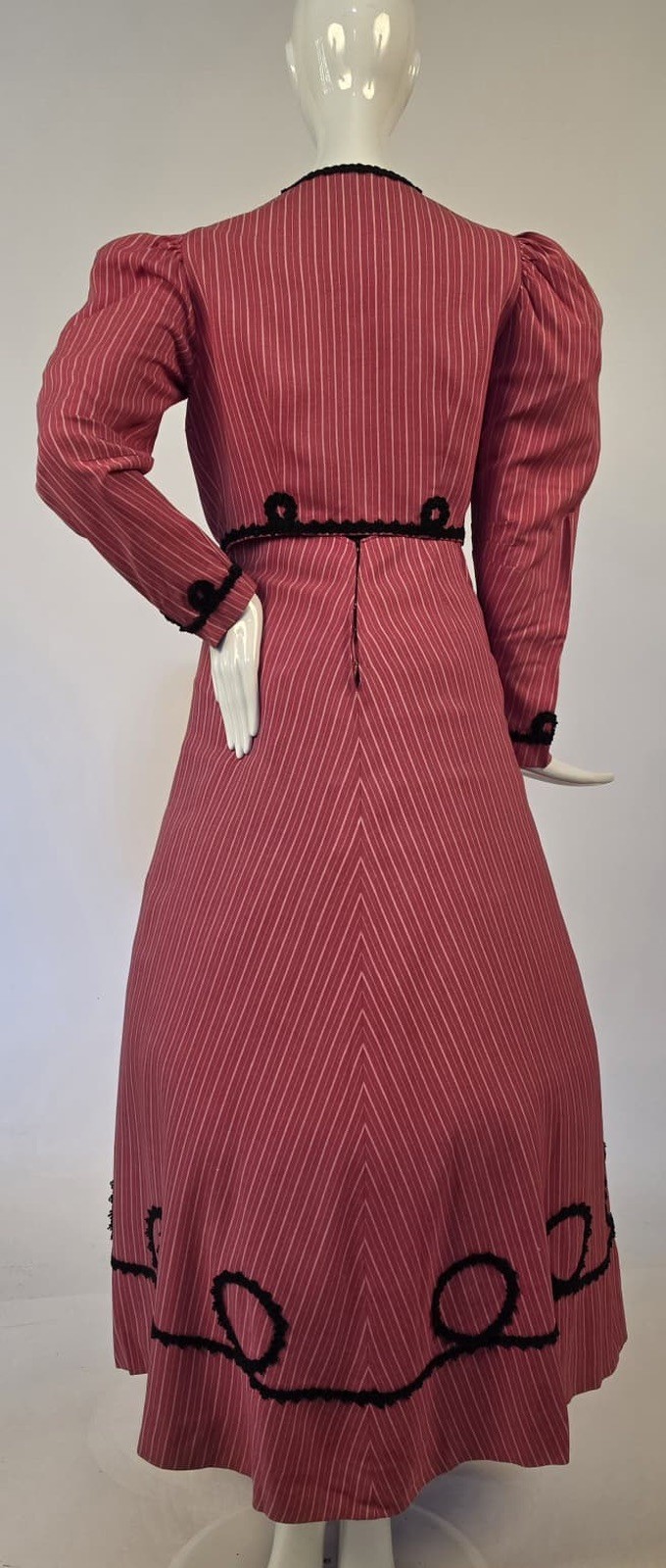 EARLY EDWARDIAN PINSTRIPED PINK CASHMERE BLEND 2 PC DRESS W BLACK SCROLLWORK