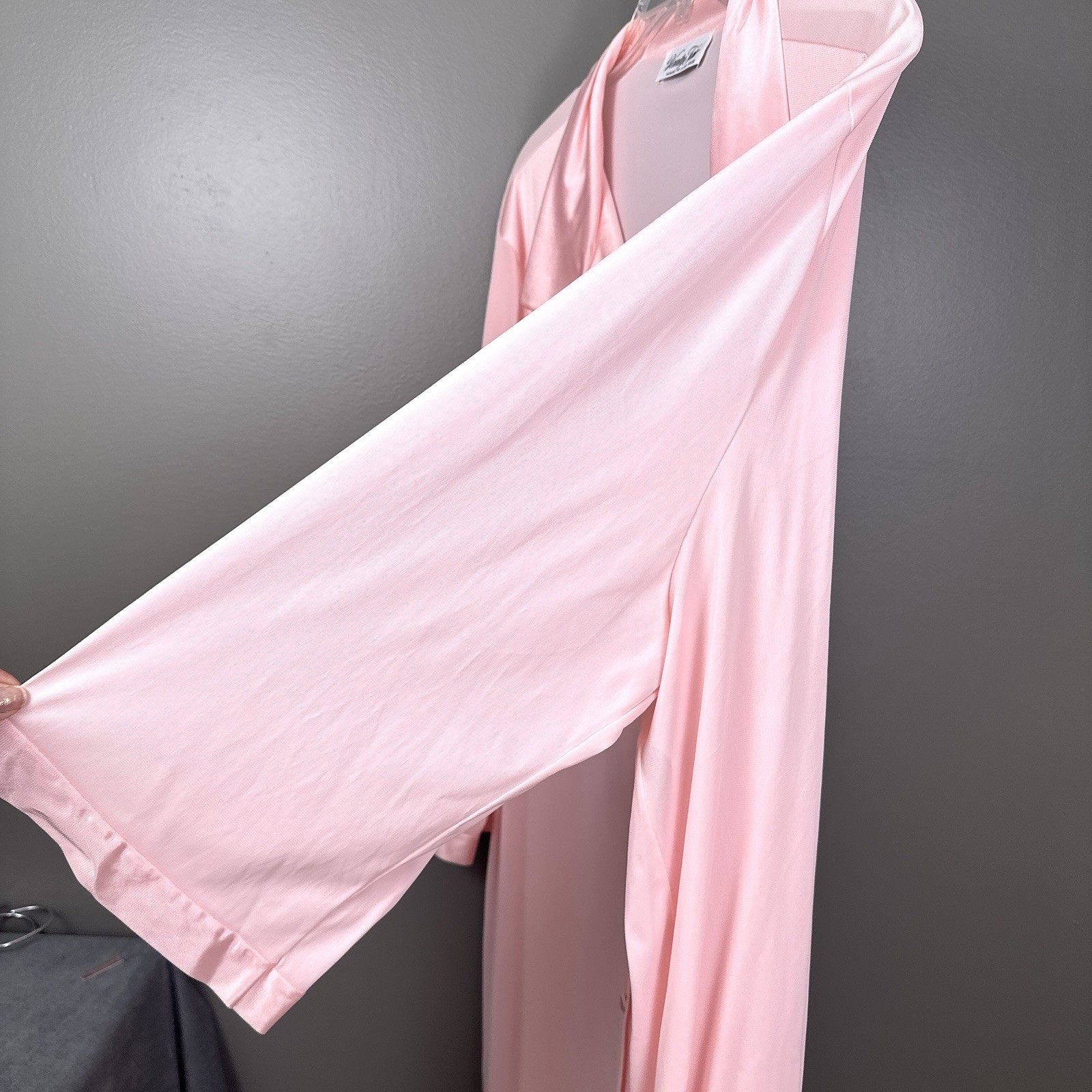 Vintage Vanity Fair Button Up Robe Housecoat Size 3X XXXL 31-807 Baby Pink Nylon