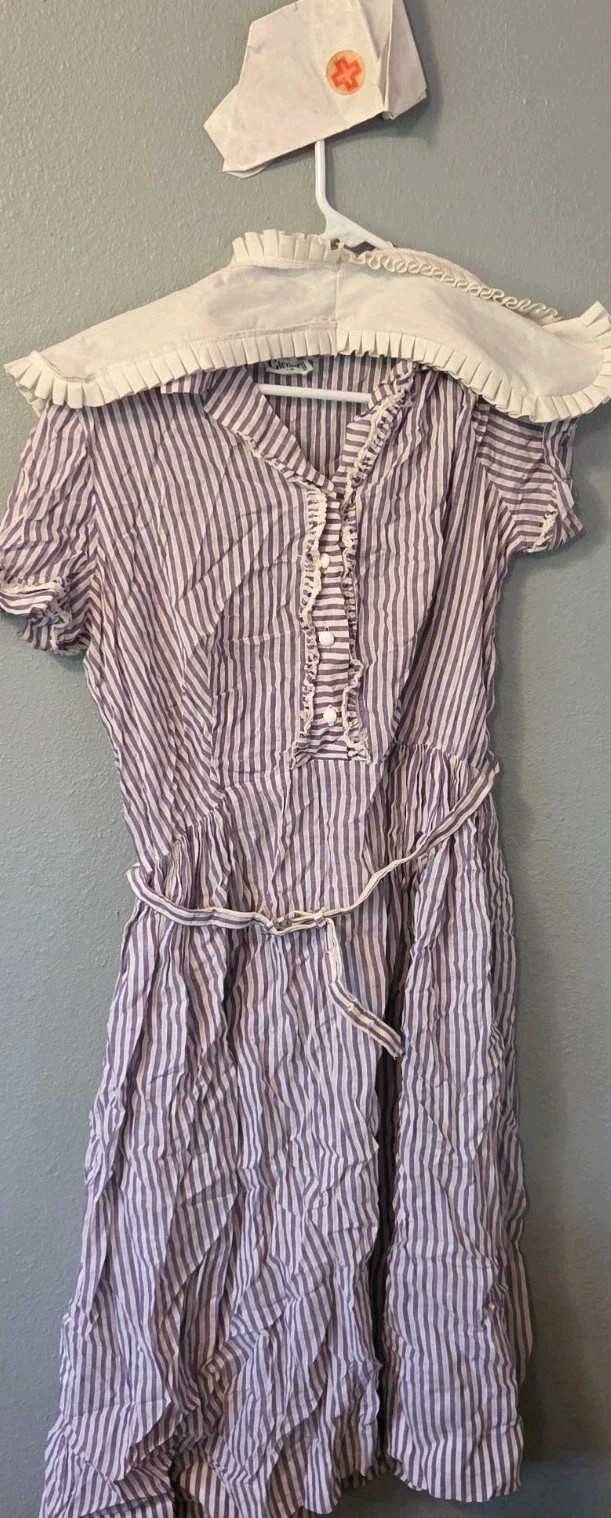 Vintage 1950&rsquo;s-1960 Nurse Uniform Dres Purple& White stripe