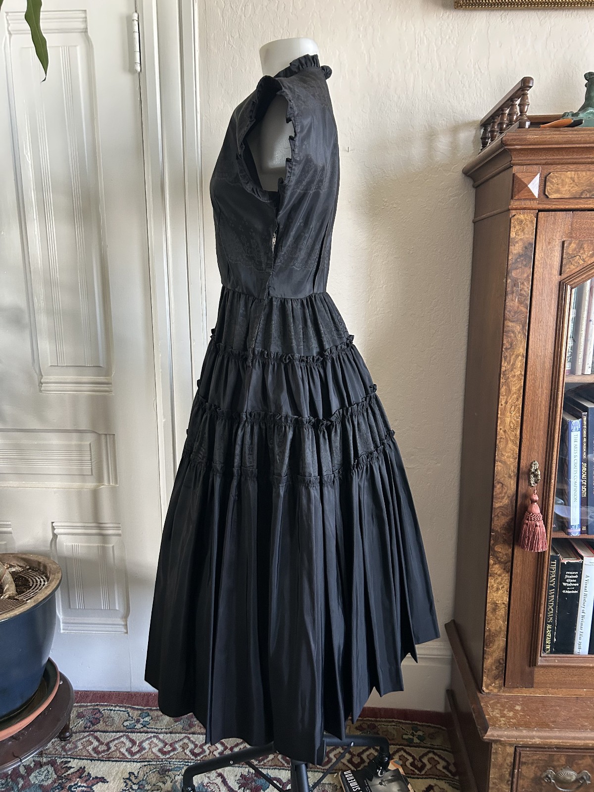 Vtg 40s 1950s Black High Neck Party Tea Party Dress Gothic Ruffle Full Skirt 27W
