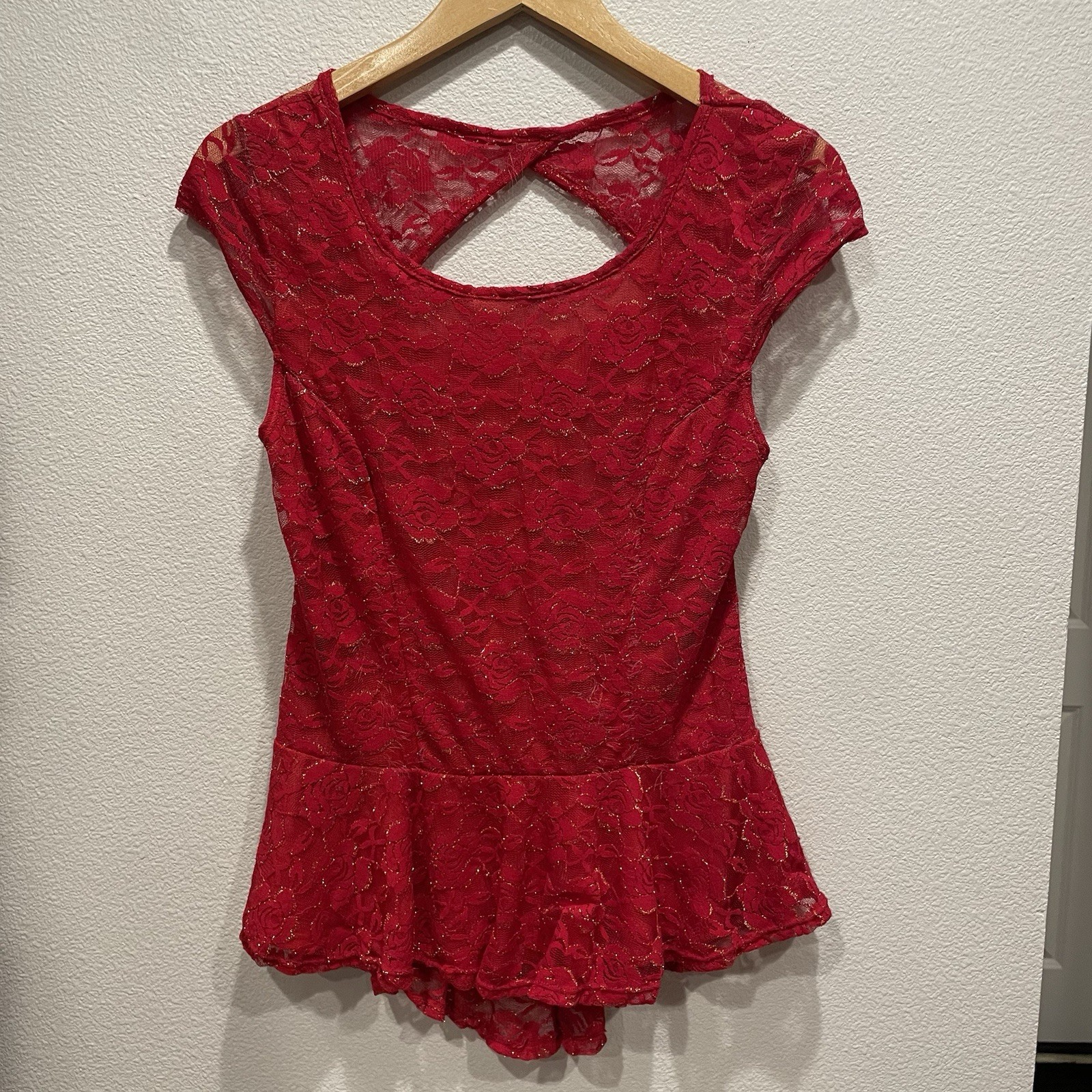 Y2K IZ Buyer L Red Metallic Peplum Top Cutout Floral Rose Lace 2000s Party READ