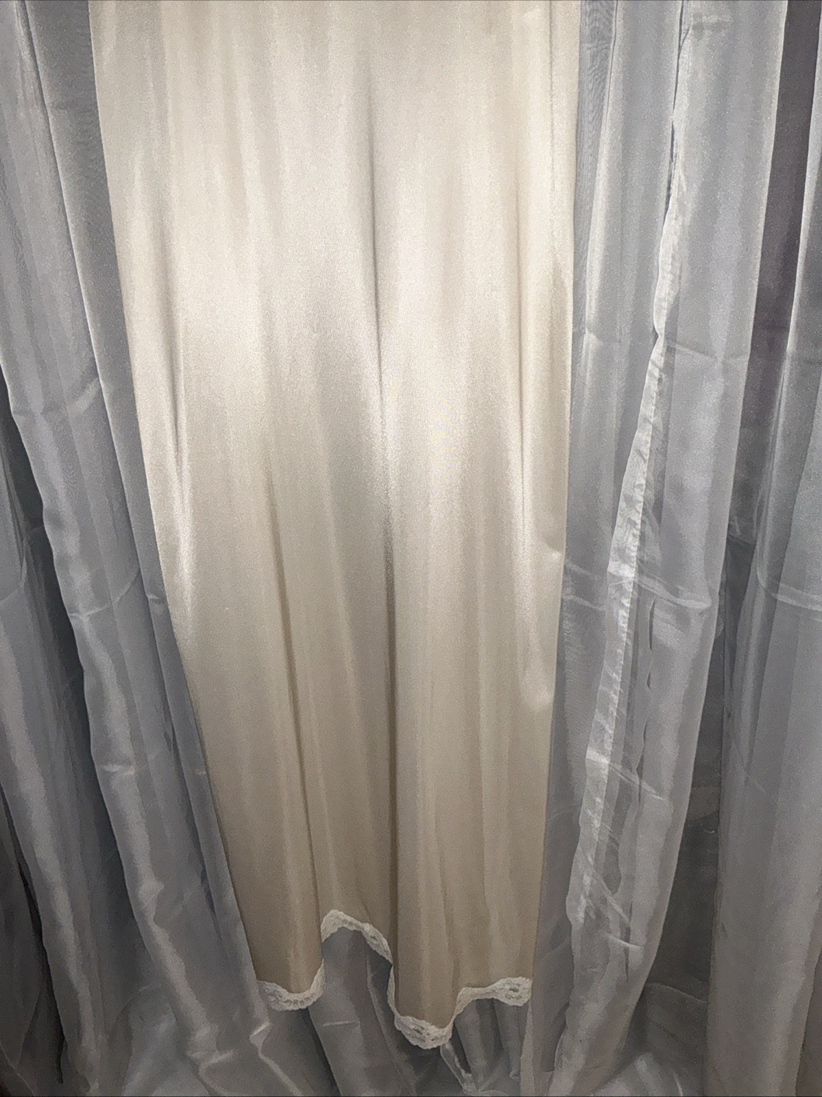 Vintage Soft Ivory Lace Sears Long Slip Nightgown Cottagecore Romantic Size 40 L