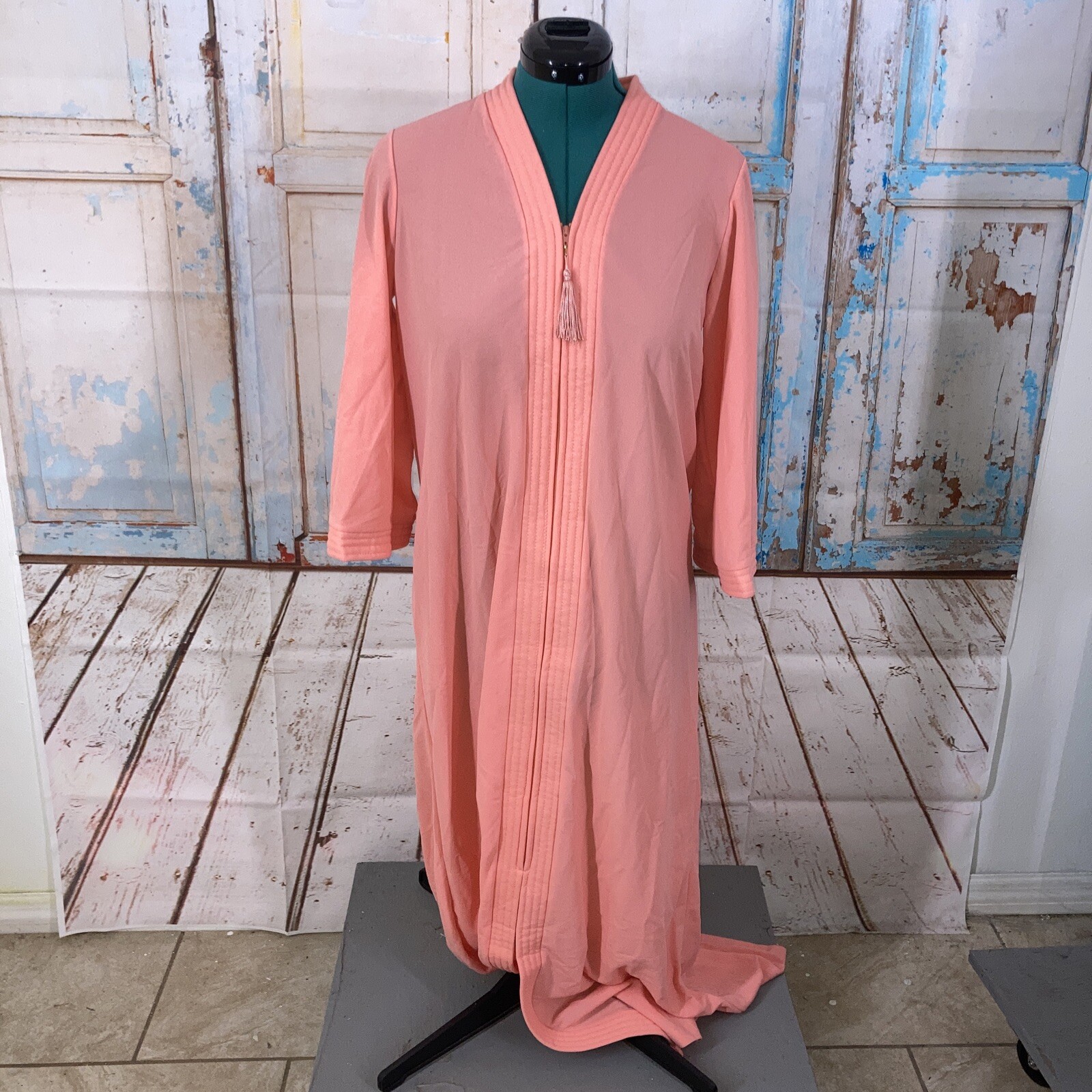 Vintage Lounge Robe Sears Take Along Peachy Pink 1970s Size Medium 12-14