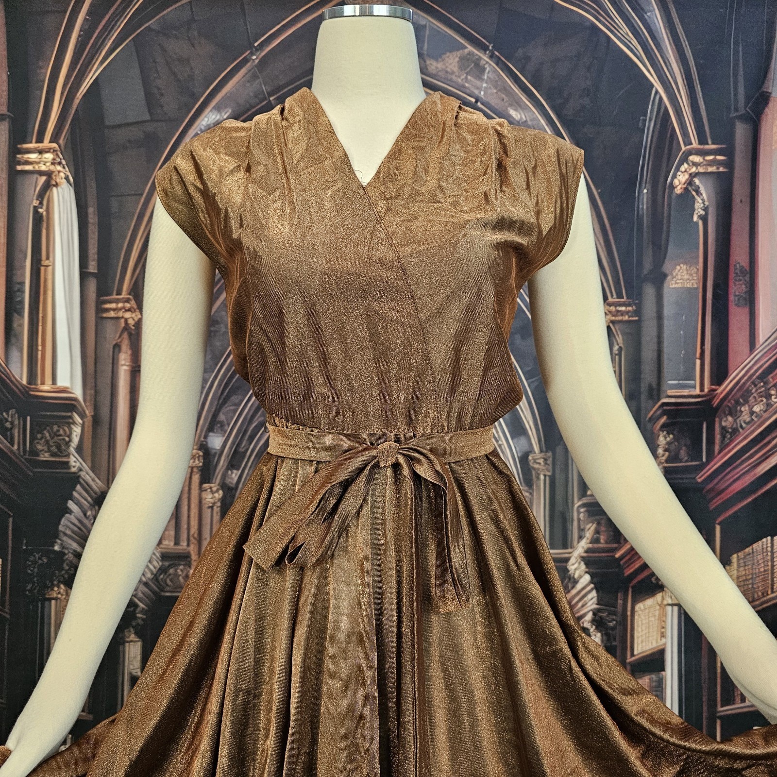 Vintage 1970s Dress Copper Brown V-neckline Cap Sleeve Tie Waist Circle Skirt