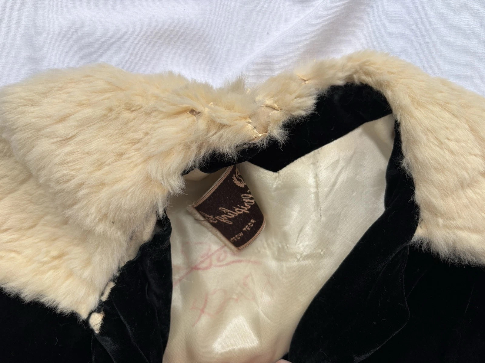 Vtg Fur Collared Black Velvet Duster Robe Old Hollywood Style Glam Size Medium