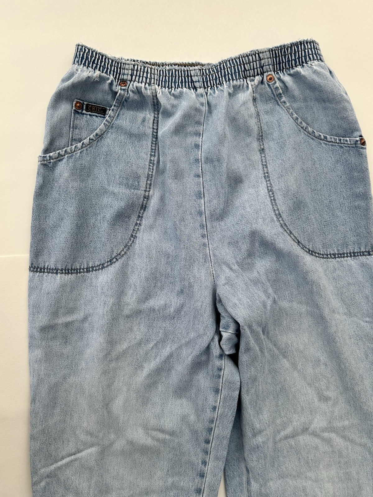 Vintage 90s Chic Distressed High Rise Mom Jeans Denim Womens 8 Light Wash Pants