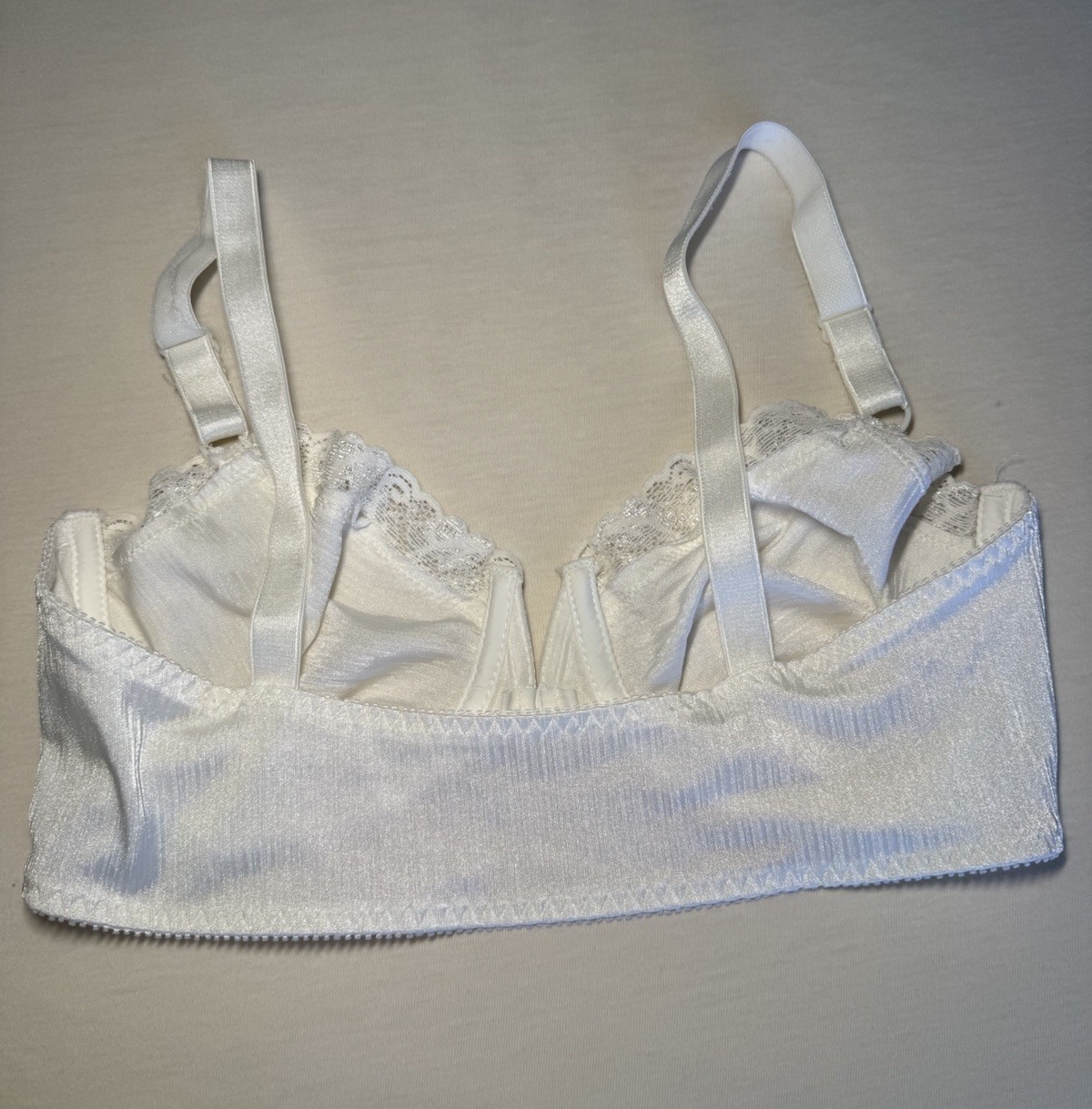 WARNER&rsquo;S Shine-On White Satin Underwire Front Close Bra 38C VINTAGE #1021