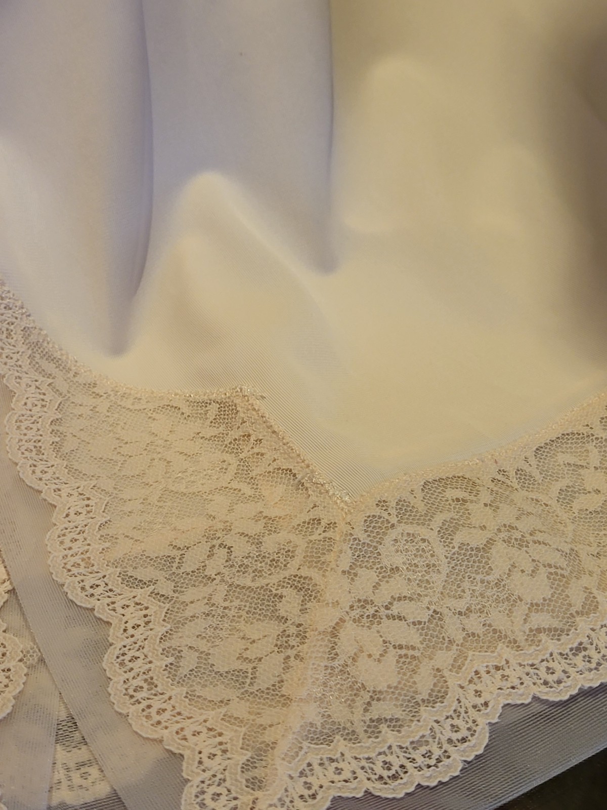 Val Mode Vtg 70s Short Peach/Pink Half Slip Lace Trim Medium Style 1300