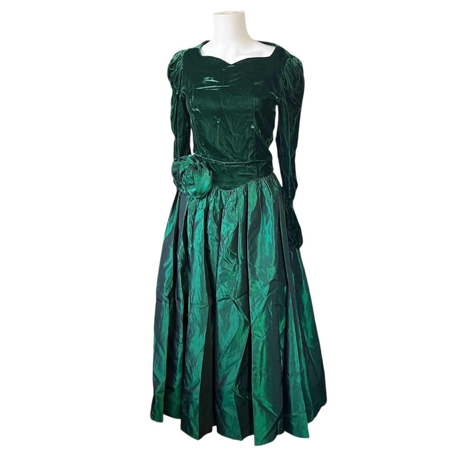 Vintage Emerald Green Velvet and Taffeta Long Sleeve Gown Christmas Dress