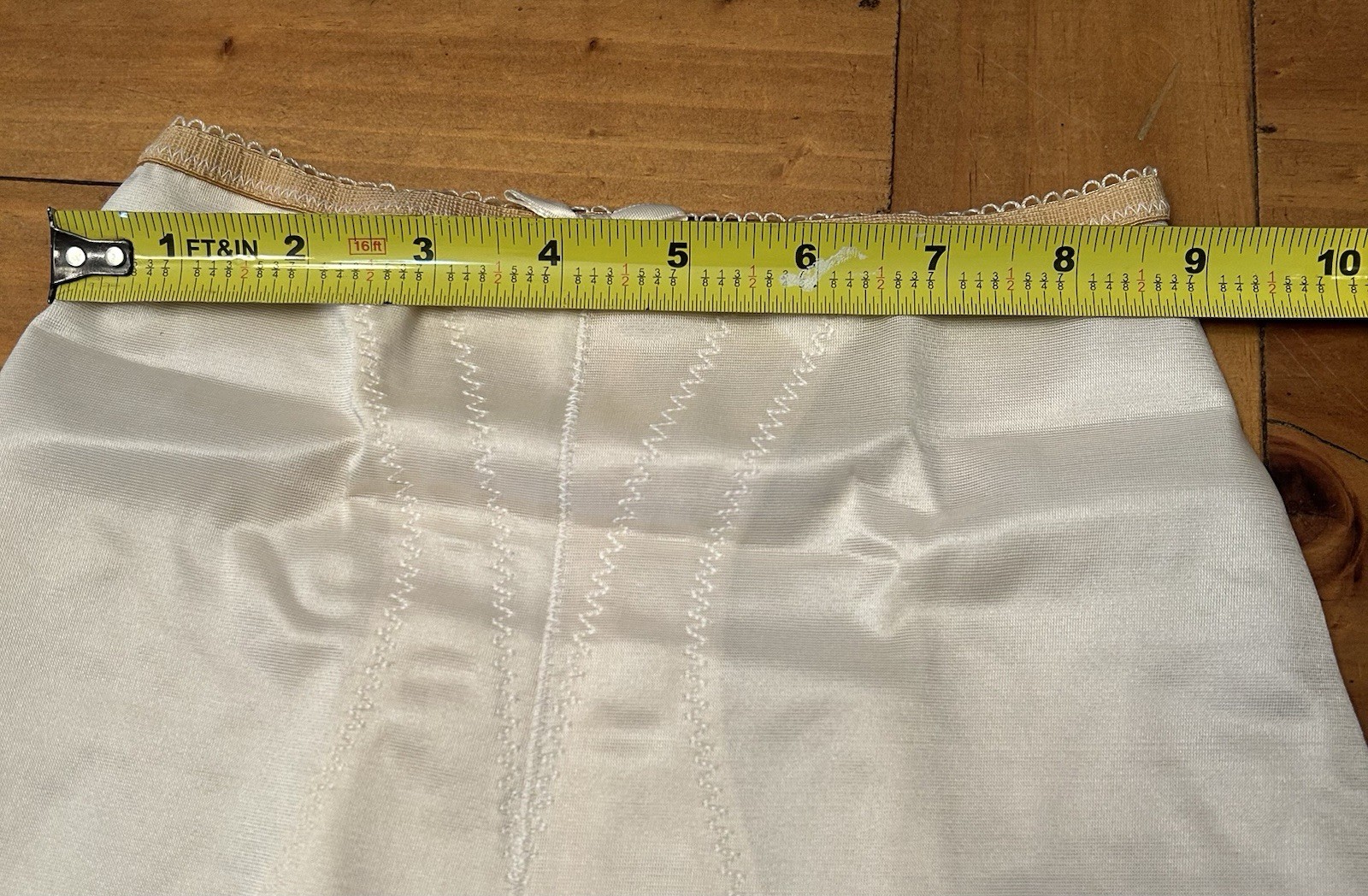 Vintage Exquisite Form Shape Maker Girdle Small Regular Length NOS