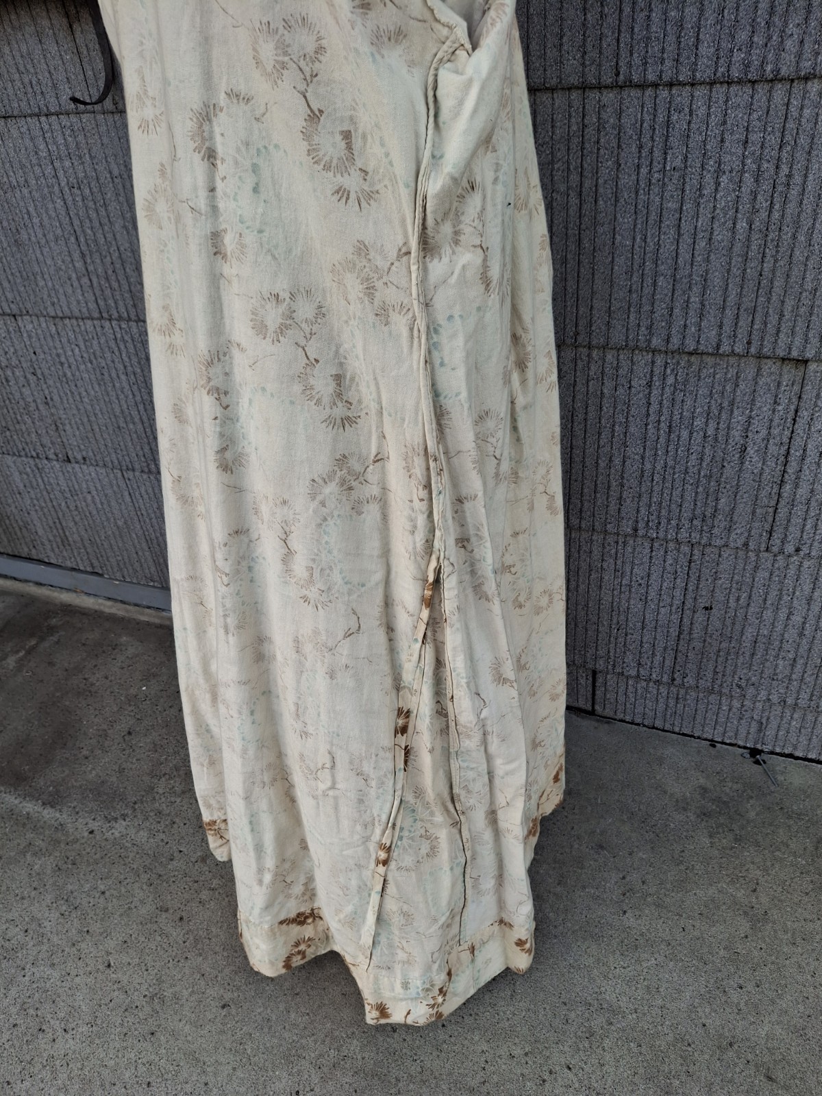 Vintage 1890s 1900s Victorian Edwardian flannel silk robe cream brown blue Asian