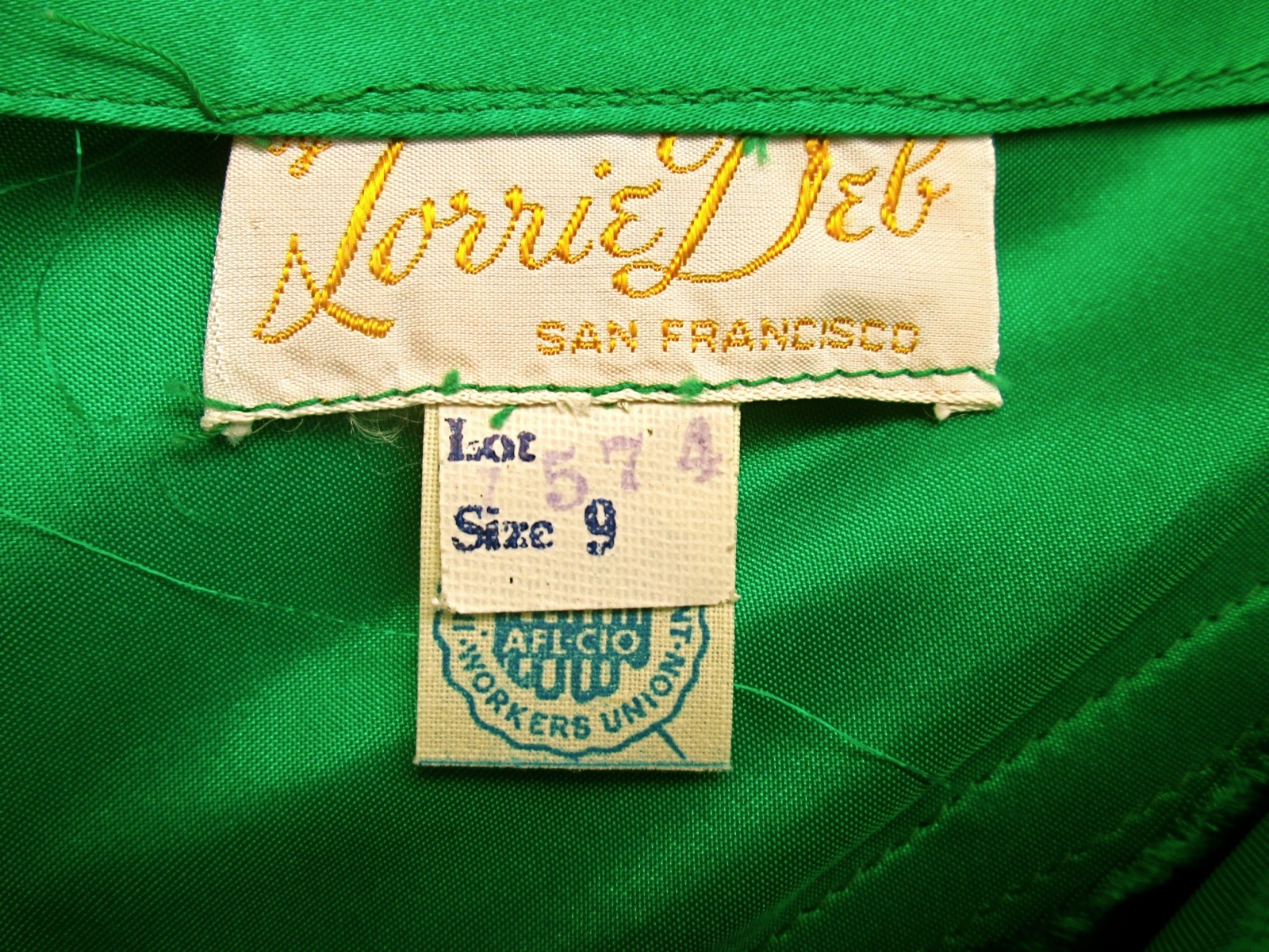 STUNNING Vtg 50s Prom Lorrie Deb Emerald Green Satin Cocktail Formal Dress 9