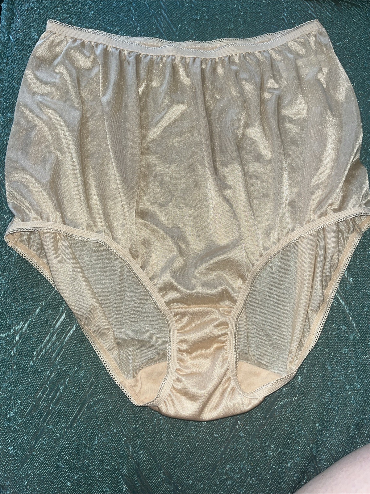 JCPenney Underscore Beige Satin Panties XL Sz 9 Second Skin Briefs Extra Large