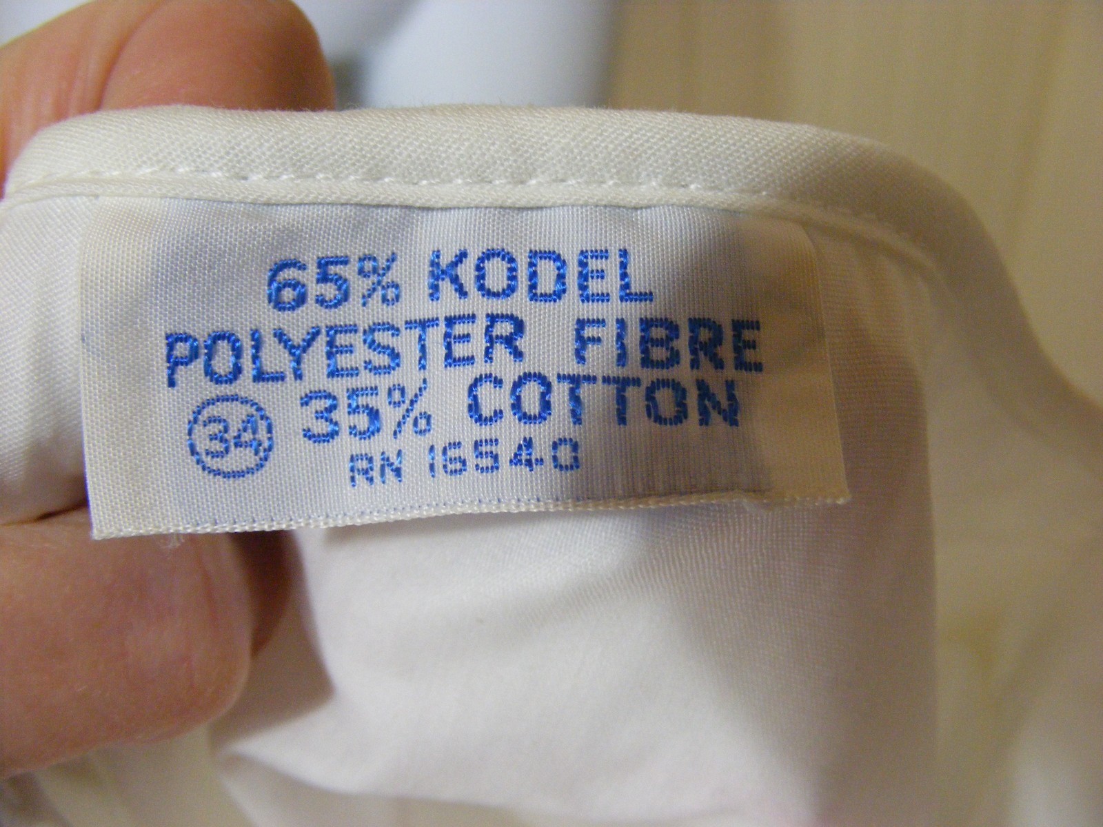 60s BLOUSE WHITE POLYCOTTON BUTTON UP SHIRT RUFFLE COLLAR 3/4 SLEEVE CROPPED S34