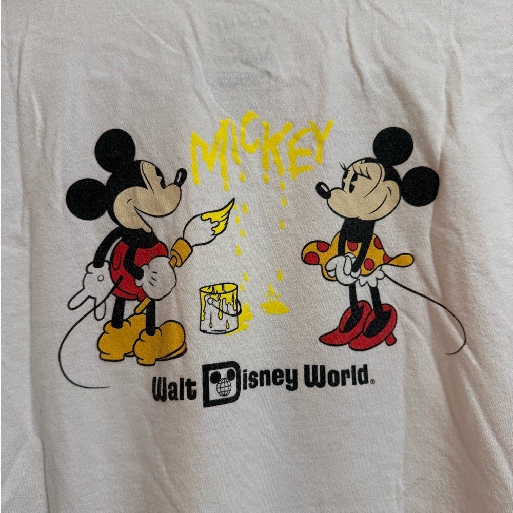 Vans Disney Exclusive White Tee with Minnie & Mickey Graphic – Size XXL