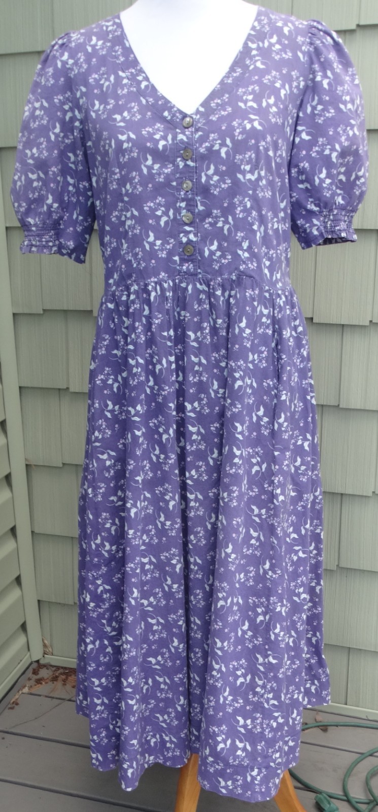 Vintage 80s Laura Ashley Floral Prairie Dress US 14 casual midi unlined, cotton