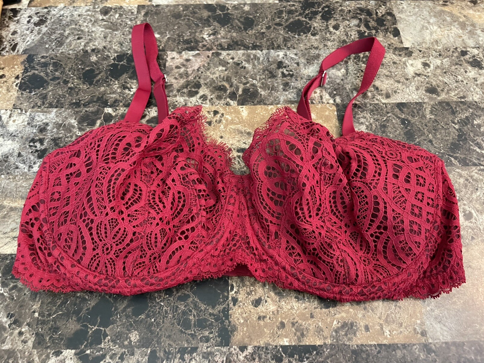 VINTAGE VICTORIA’S SECRET DREAM ANGELS PUSH UP NO PADDING BRA! 38 DD