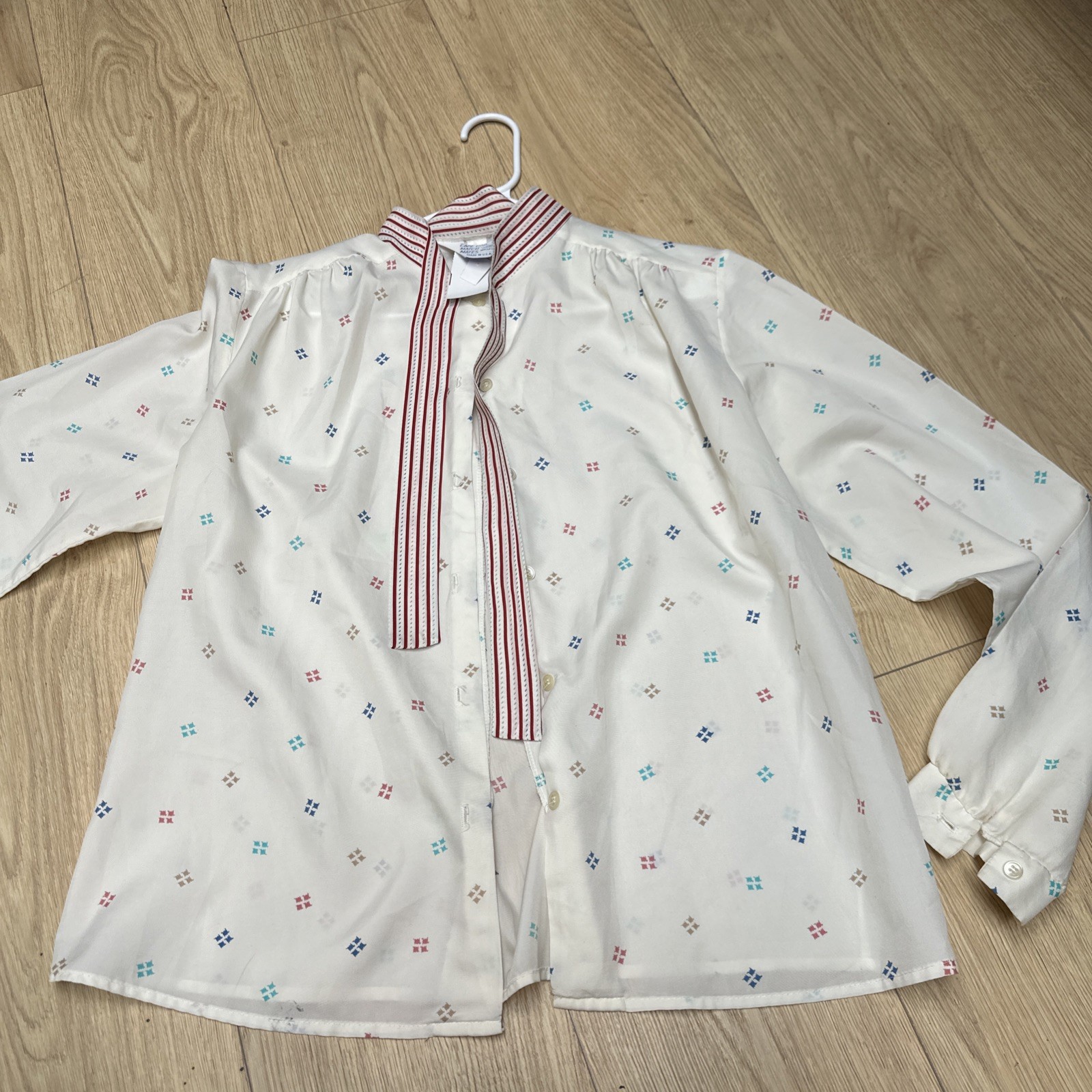 VTG Cape Cod Match Mates Pussy Bow Blouse Tie Neck Shirt 70s 80s Geometric Print