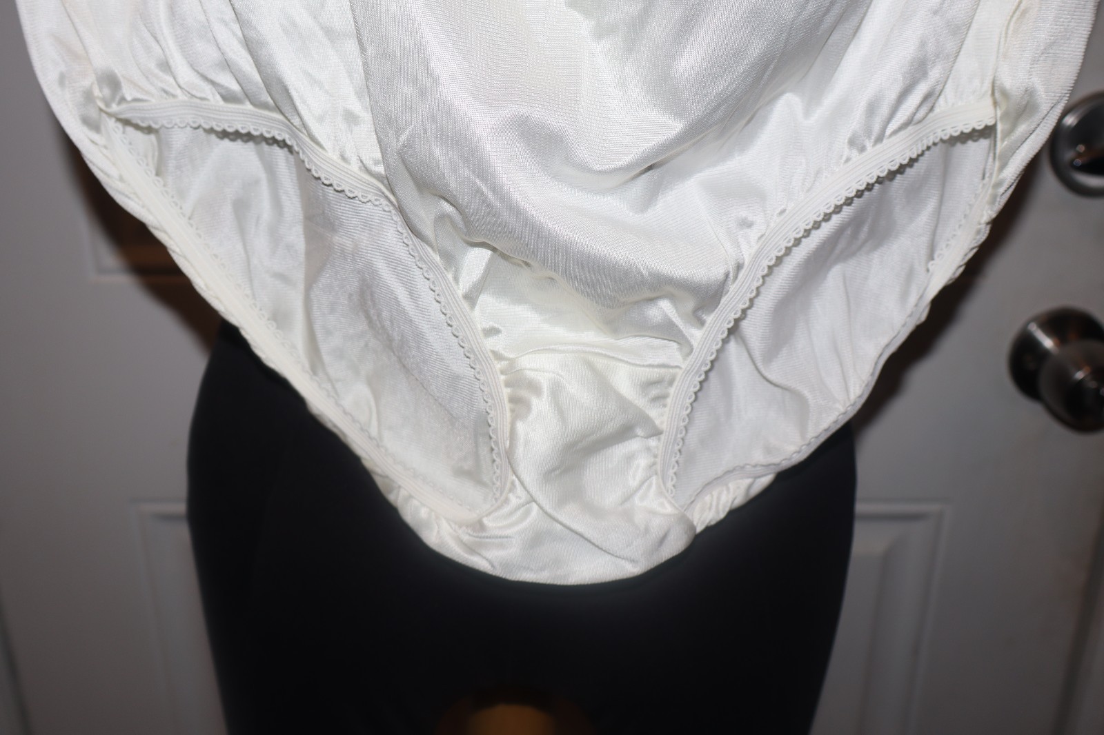 NOS Vintage Maidenform Wise Buys Antron III Nylon Full Brief Queen Size 9