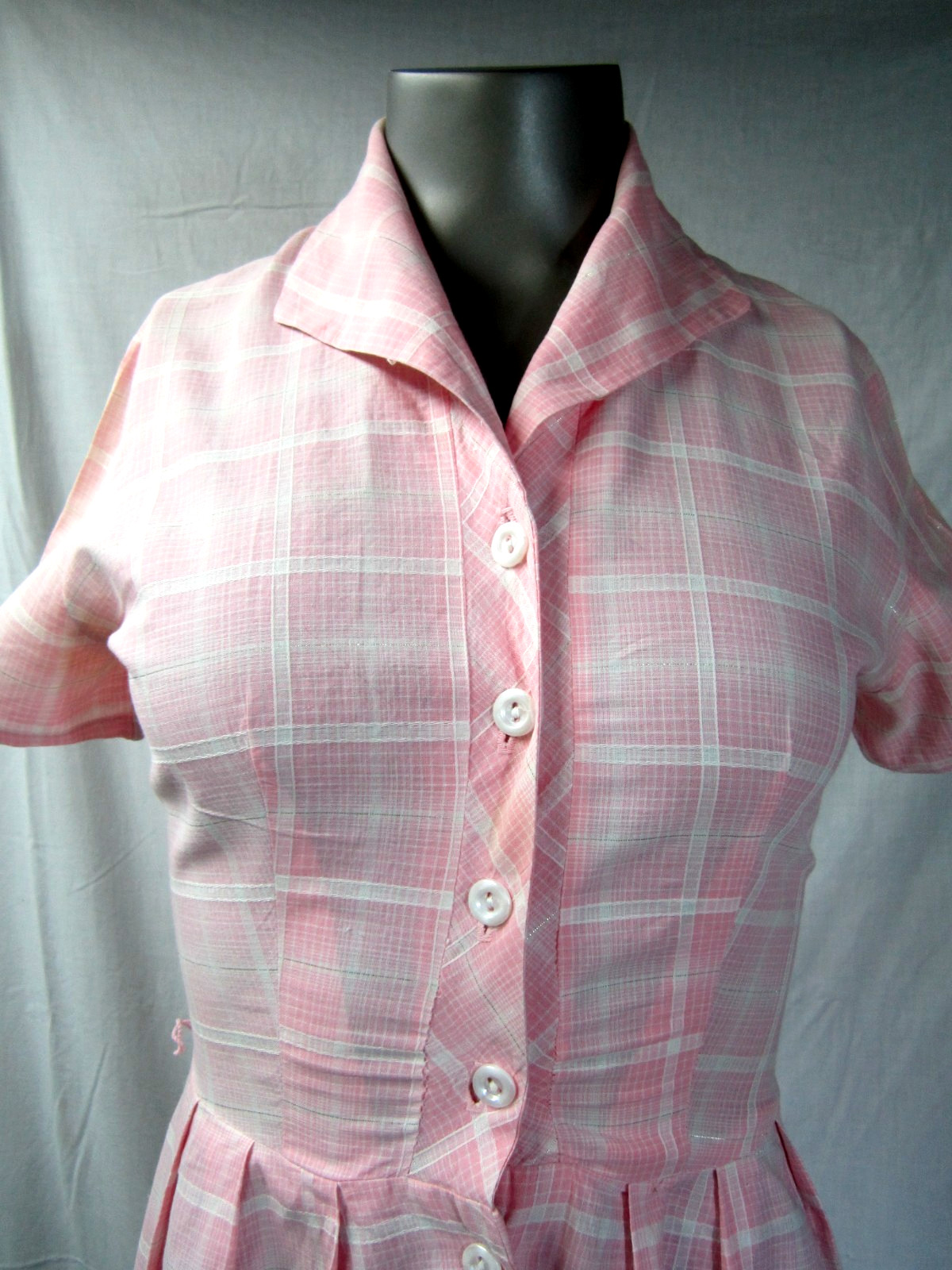Vintage 1950s Pink Cotton Day / House Dress Sz S-M Plaid Button up Bows in Back