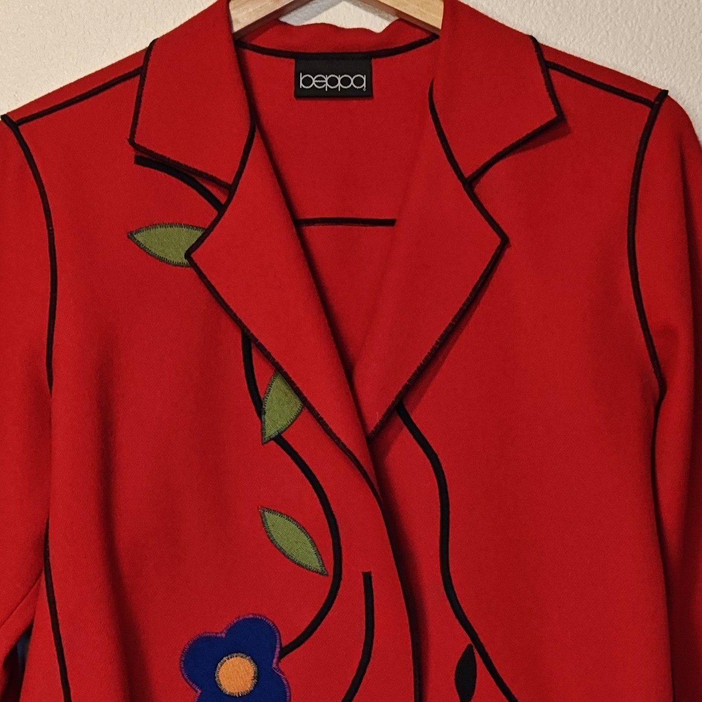 Beppa Boiled Wool Jacket Womens Small Red Floral Embroidered Art to Wear Piping
