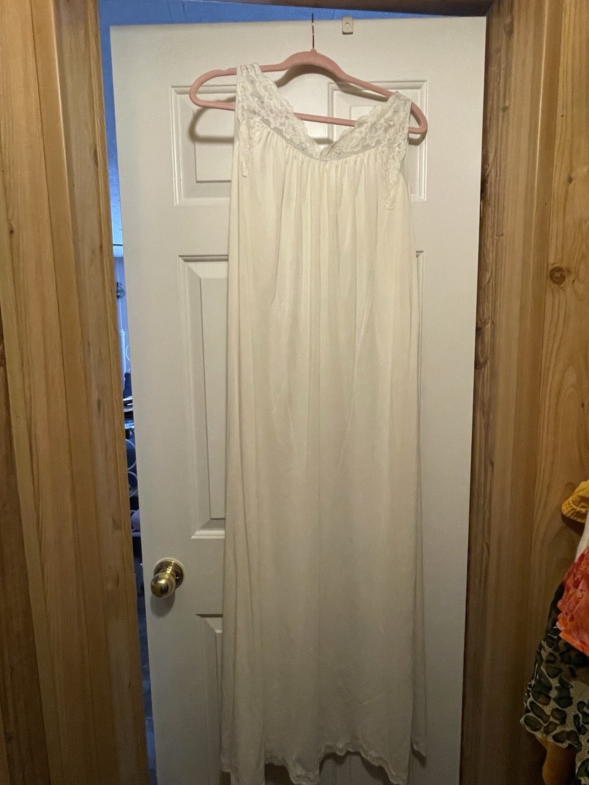 Women&rsquo;s Vintage Ivory Slip Nightgown Lace Trim Sleeveless Long