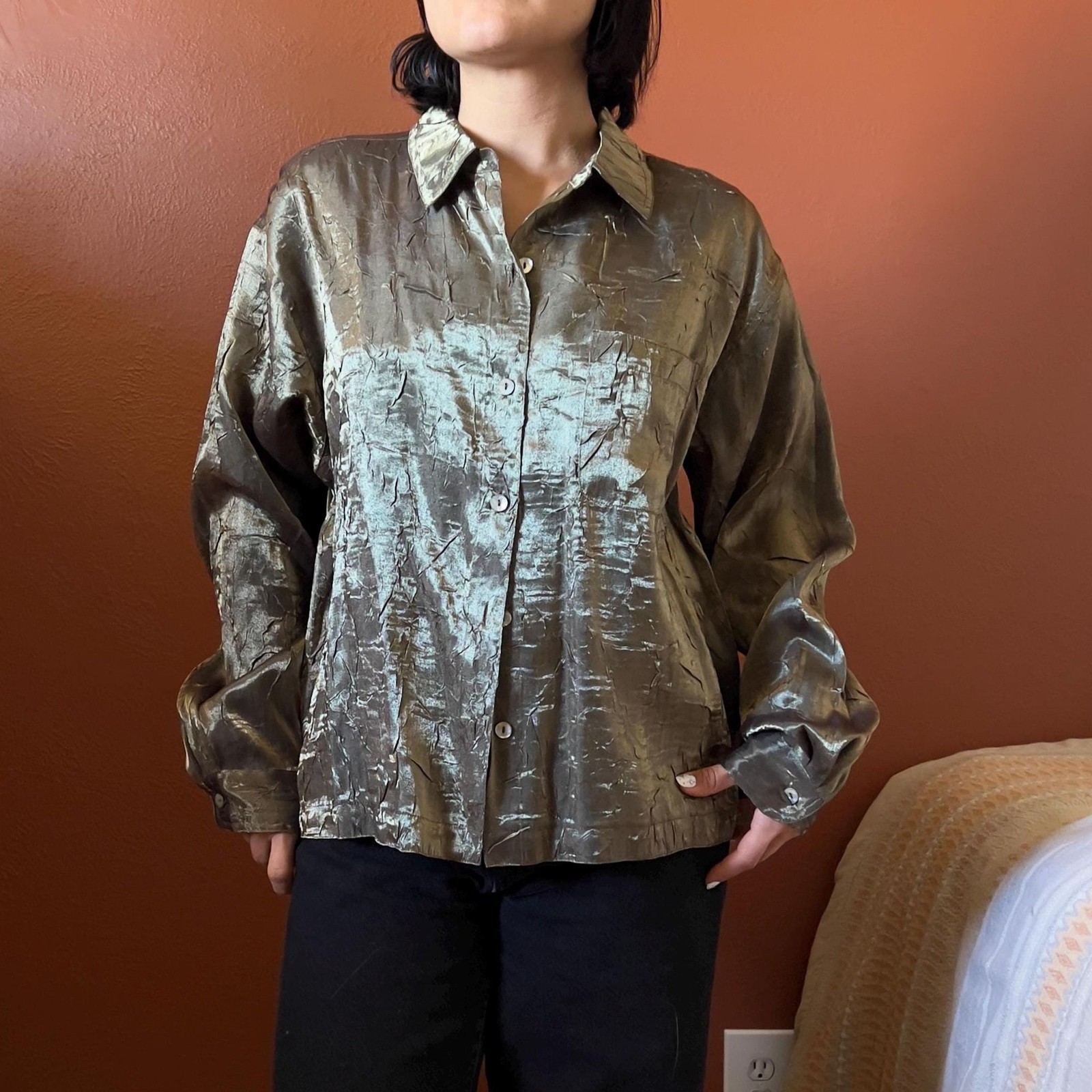 vintage chicos gold crinkle blouse rayon blend size 2 Large
