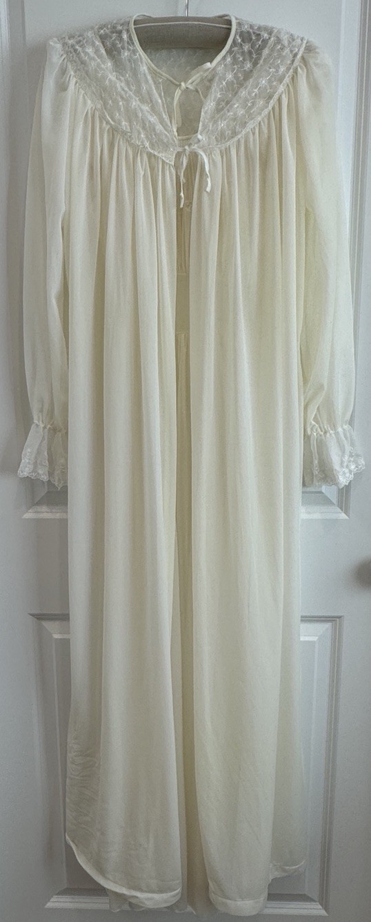 3 Piece Set – Shadowline Pinehurst Nightgown / Robe Peignoir VTG READ