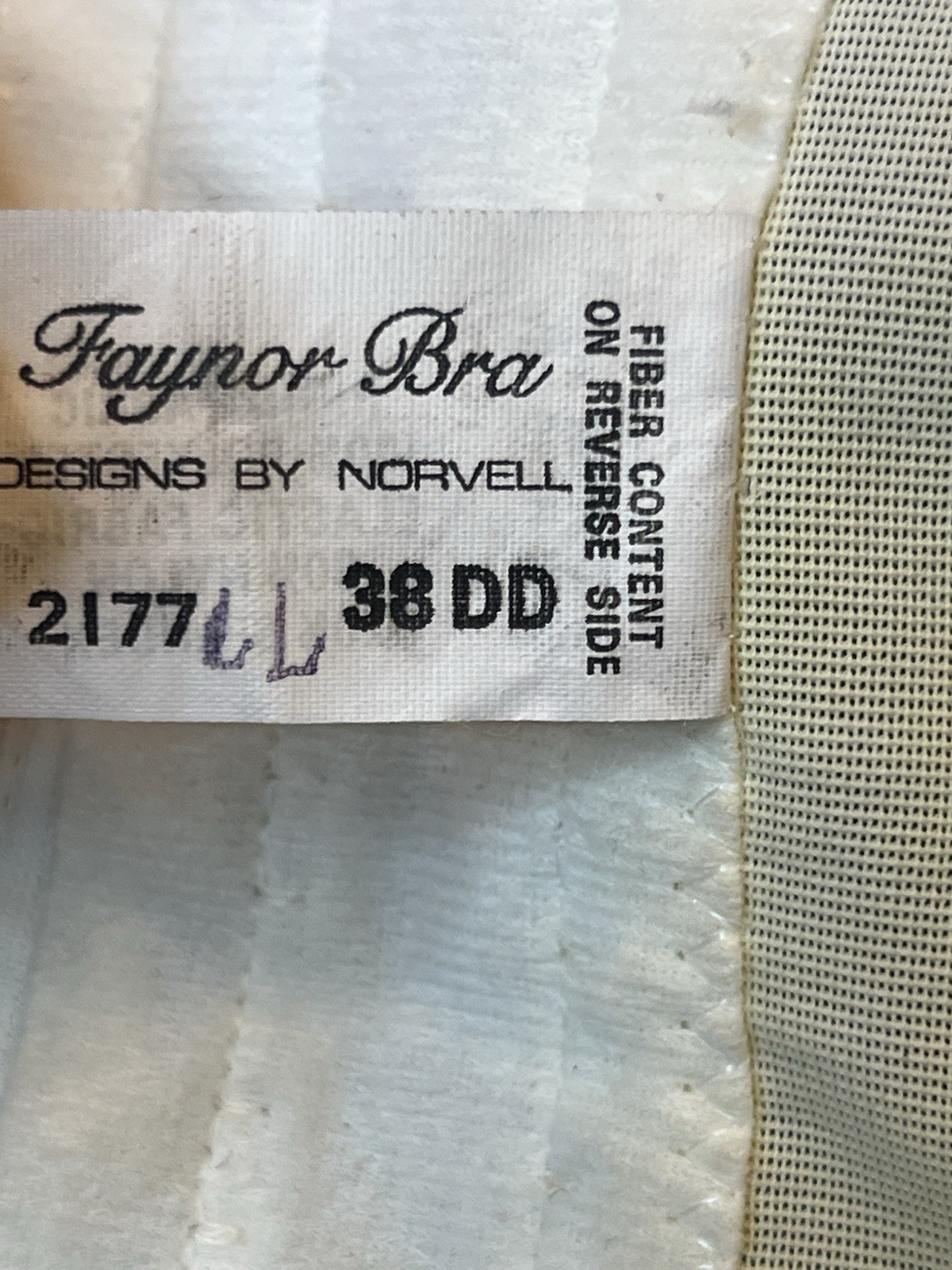 Vintage Faynor Bra Norvell 70s? Cream Lace Corset Bra 38DD Boudoir Lingerie