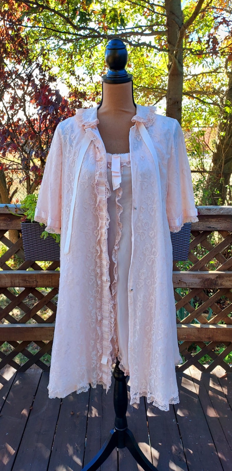 Vintage ODETTE BARSA Peignoir Peach Pink Lace Ribbon Robe and Nightgown Set