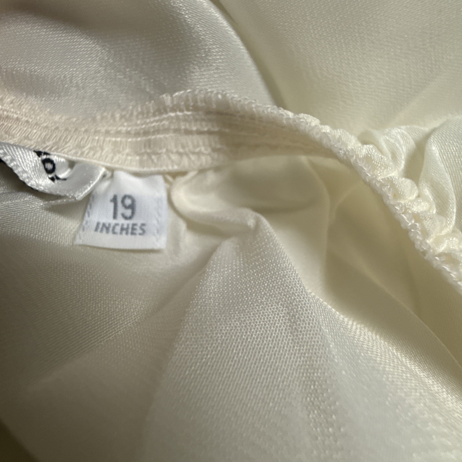 Christian Dior Vintage Cream Ivory Half Slip Lace Hem Med USA Made Nylon Blend