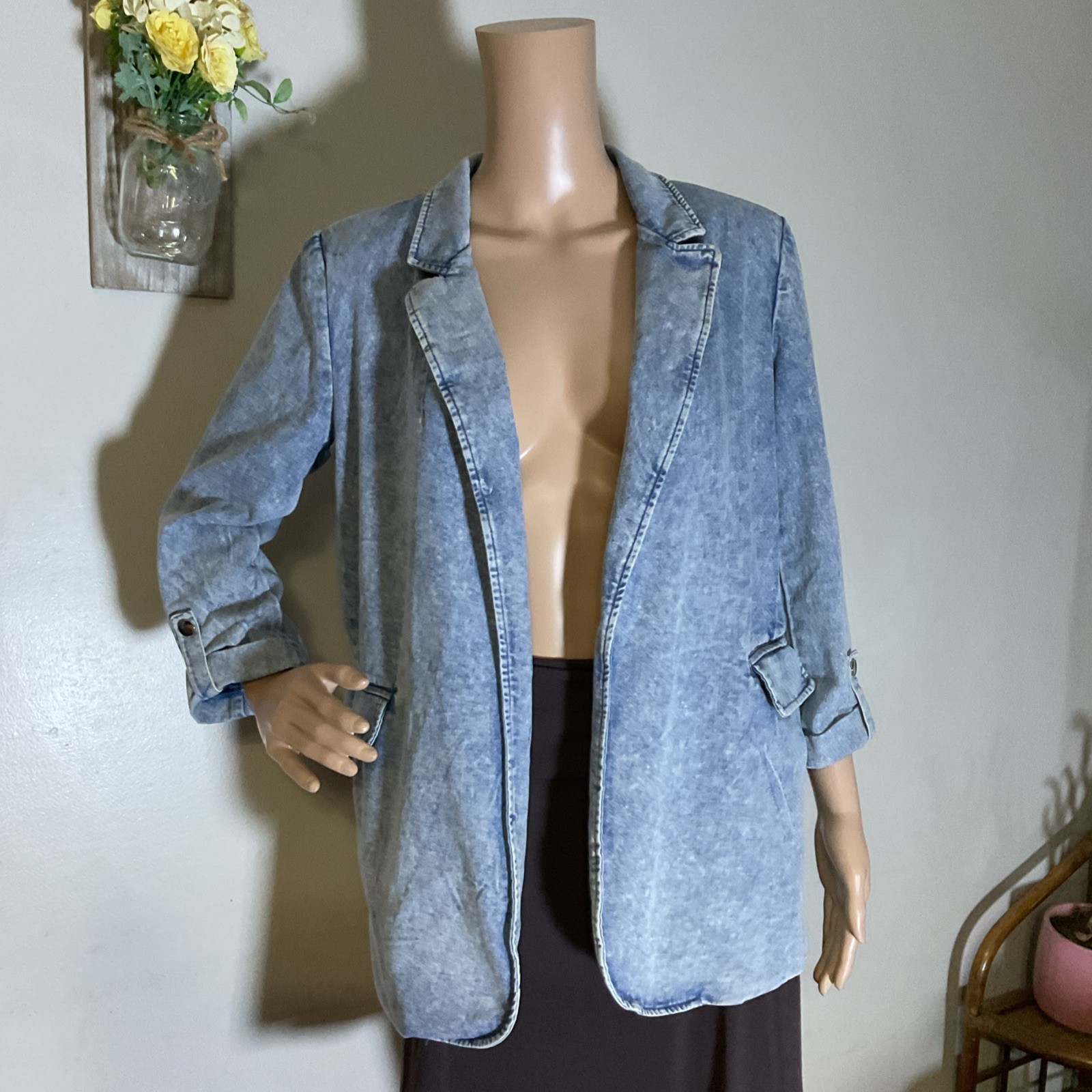 Entro Stretch Denim Stonewashed Blazer Size S Fitted Retro. 80s Fashion.