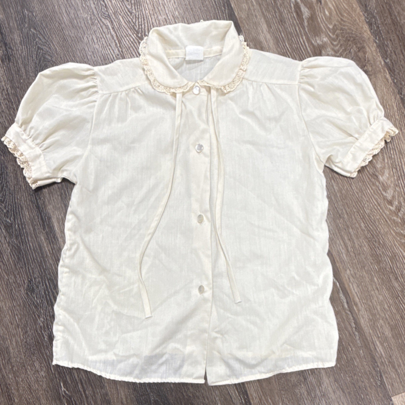 Vintage Ivory Button-Front Blouse Puff Sleeves Lace Collar, Chest 34inches